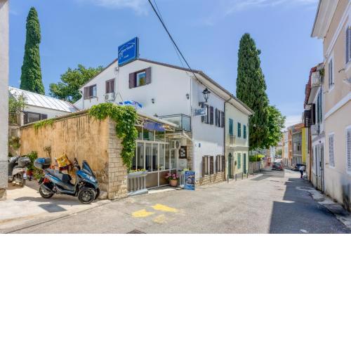 Apartments by the sea Selce, Crikvenica - 3240