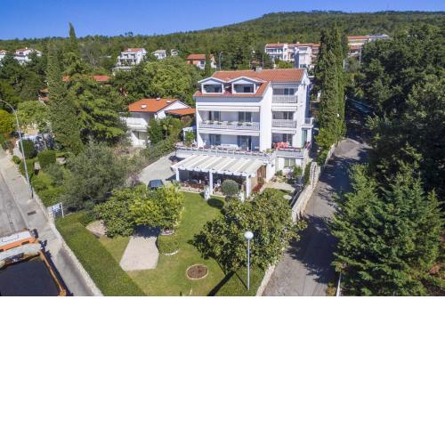 Apartments by the sea Selce, Crikvenica - 4801