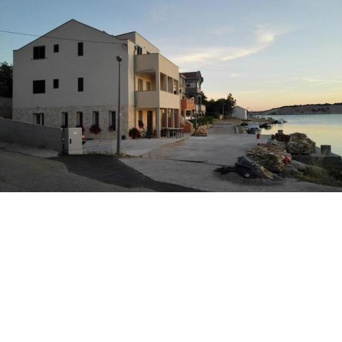 Apartments by the sea Simuni, Pag - 18386