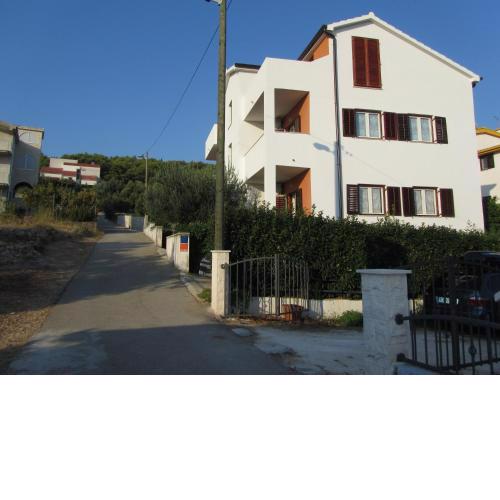 Apartments by the sea Slatine, Ciovo - 15916