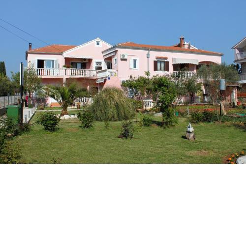 Apartments by the sea Sukosan, Zadar - 5905