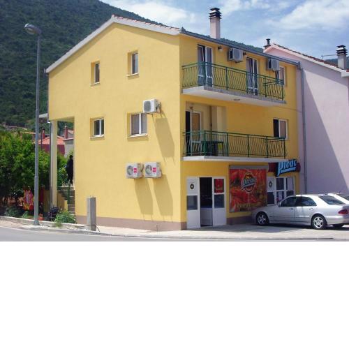 Apartments by the sea Trpanj, Peljesac - 4510