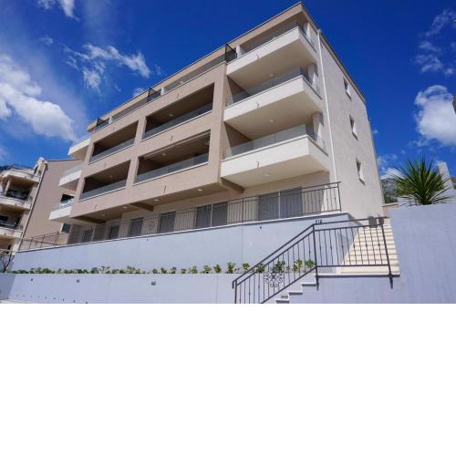 Apartments by the sea Tucepi, Makarska - 19548