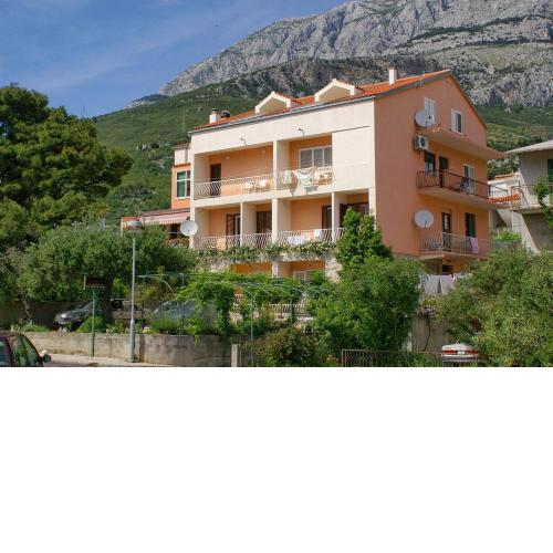 Apartments by the sea Tucepi, Makarska - 2721