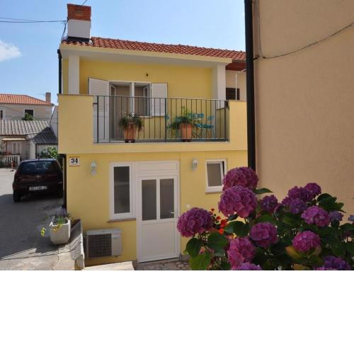 Apartments by the sea Vrbnik, Krk - 15754