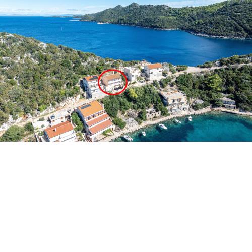 Apartments by the sea Zaklopatica, Lastovo - 12452