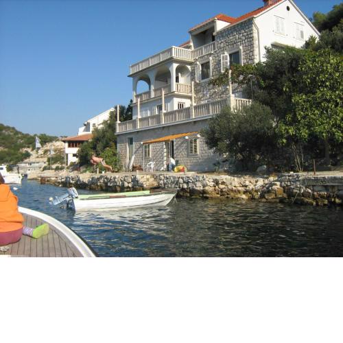 Apartments by the sea Zaklopatica, Lastovo - 8346