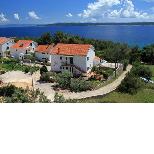 Apartments by the sea Zavala, Hvar - 8745