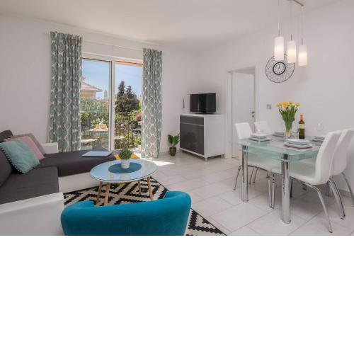 Apartments CenterLink