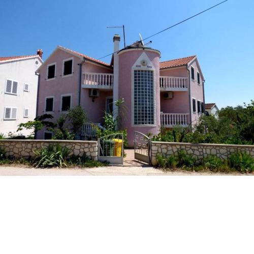 Apartments Dragan