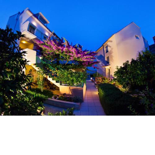 Apartments Dubra