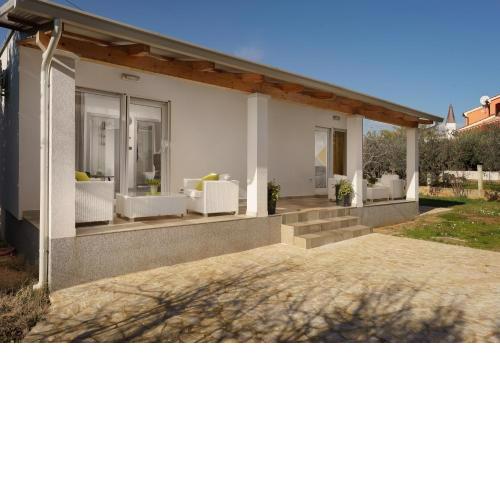 Apartments Elena Tia