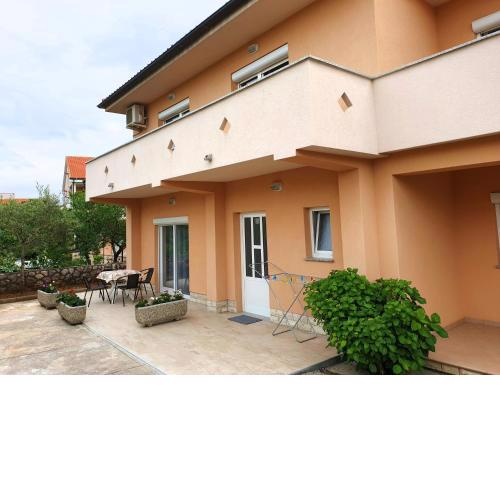 Apartments Elvira