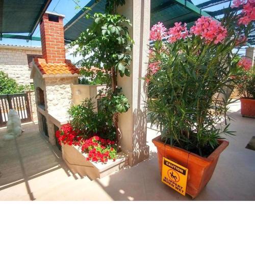 Apartments Ennio - 100m from the beach