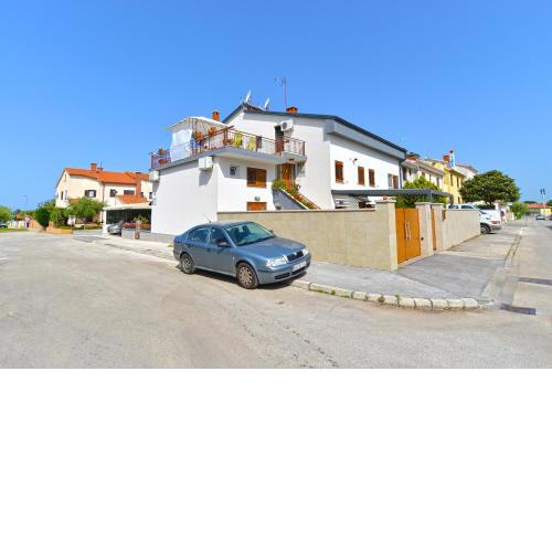 Apartments Fazana 765