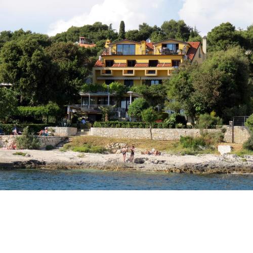 Apartments Figarola