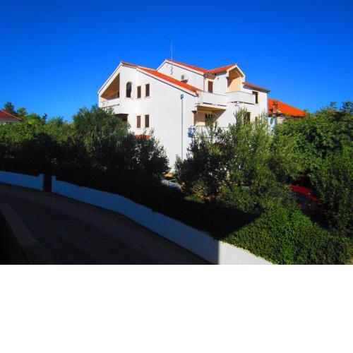 Apartments Fjaka