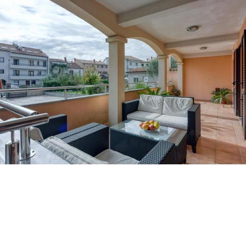 Apartments Folo
