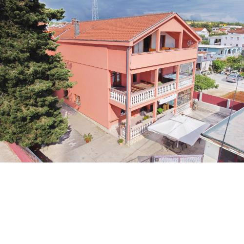 Apartments Fraj with Jacuzzi