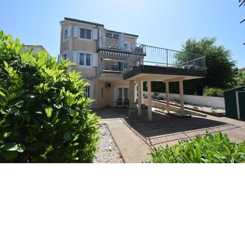 Apartments Frane