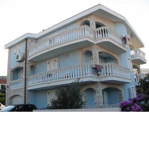 Apartments Golubić