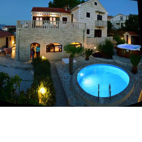 Apartments " Happy villa "