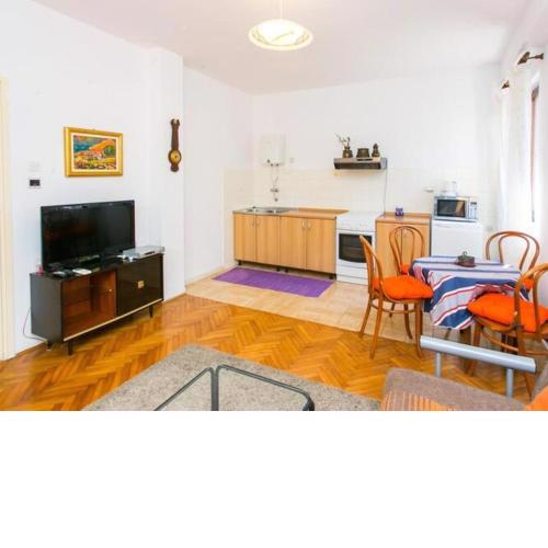 Apartments Harlekin - One Bedroom Apartment with Terrace A