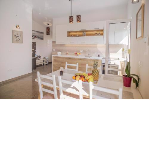 Apartments Hrga Srima
