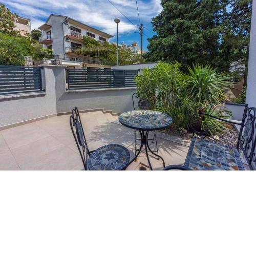 Apartments in Crikvenica 42446