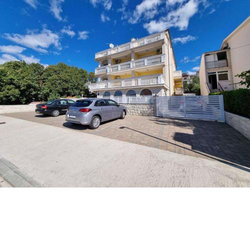 Apartments in Crikvenica 44145