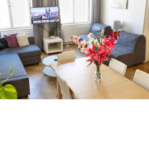 Apartments in Mala Strana - 10 minutes from Charles Bridge