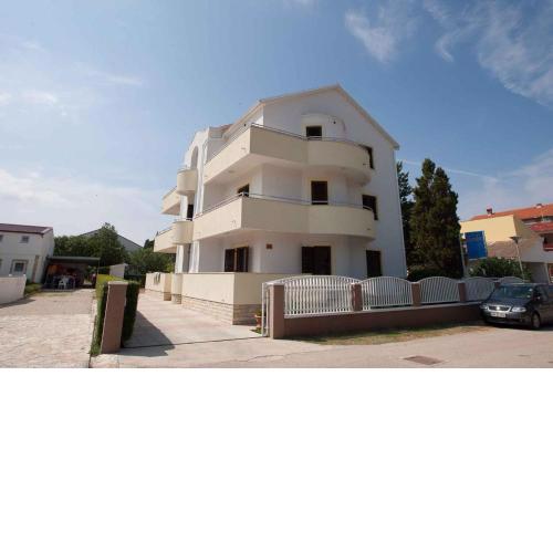 Apartments in Sabunike/Zadar Riviera 7981