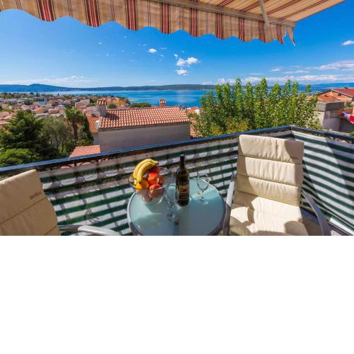 Apartments in Selce 39140