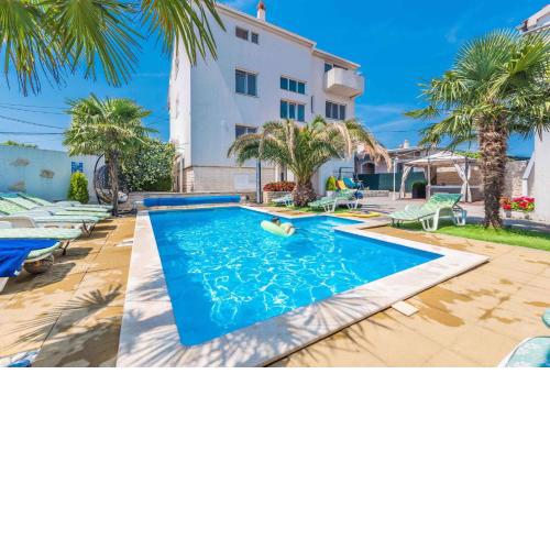 Apartments in Sukosan/Zadar Riviera 7897