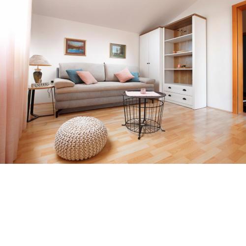 Apartments Irena with sea view