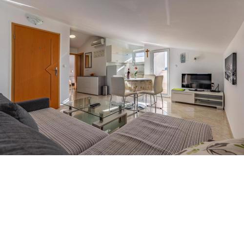 Apartments IVAN