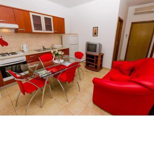 Apartments Ivana TR -Two Bedroom Apartment with Terrace A1