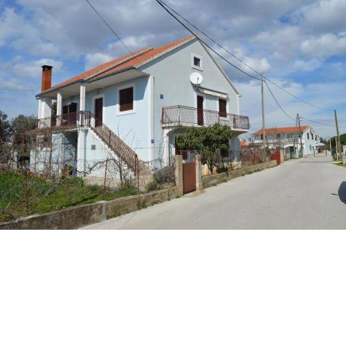 Apartments Ivica 1290