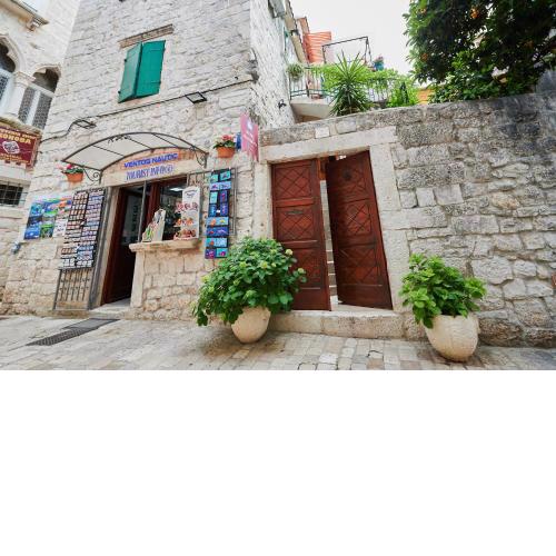 Apartments Ivica