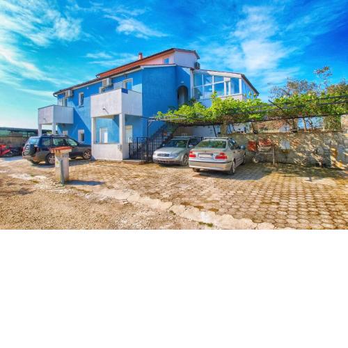 Apartments Ivo 1328