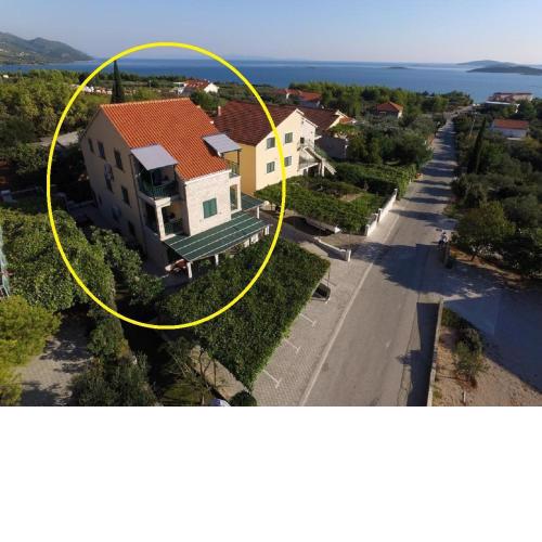 Apartments Ivo