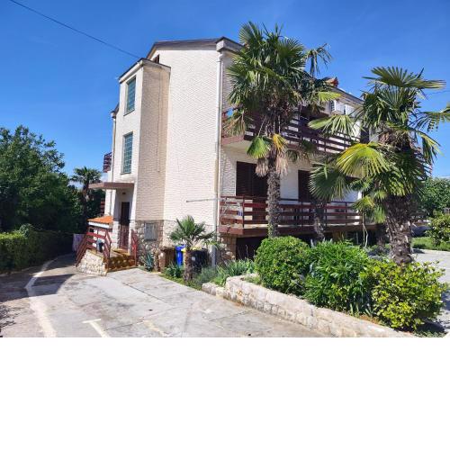 Apartments Ivo