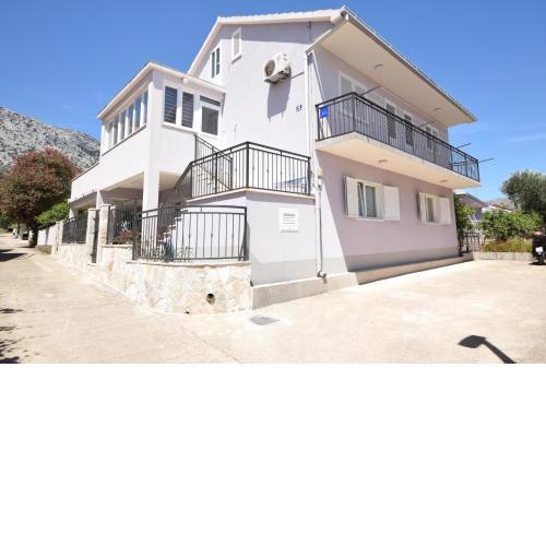 Apartments Jakov