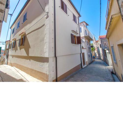 Apartments Jaksa