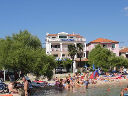 Apartments Jelusic