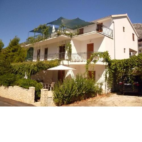 Apartments Josip - 100 m from beach