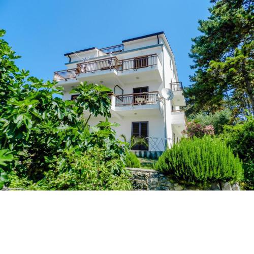 Apartments Josip