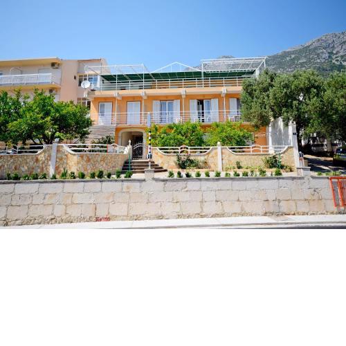 Apartments Josko