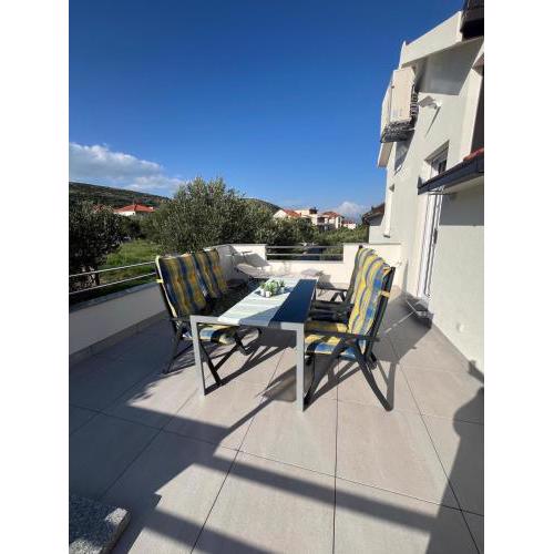 Apartments Julia Trogir