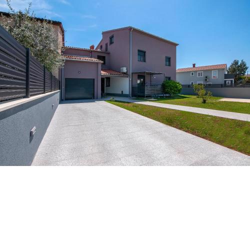 Apartments Kajfes
